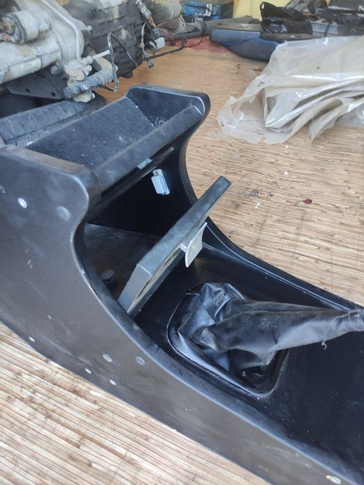 Продам консоль на газель бизнес