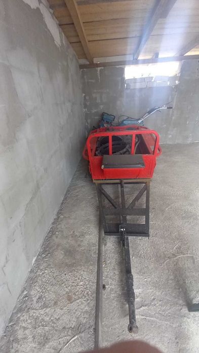 motocultor dkd de 16 hp +remorca+ustensile