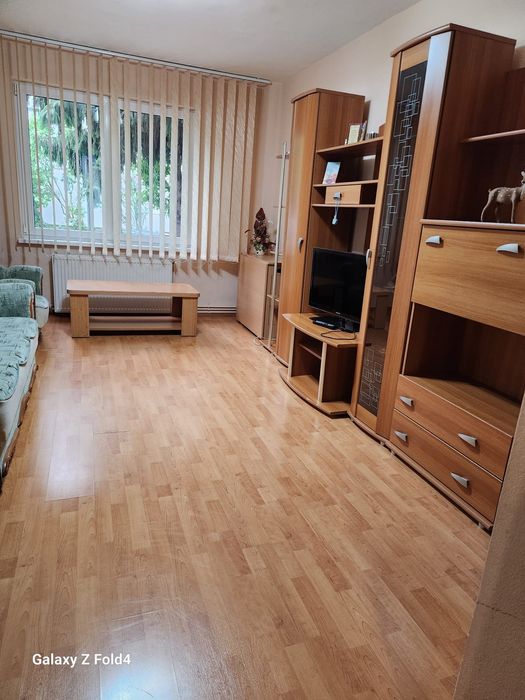 Apartamrnt de inchiriat