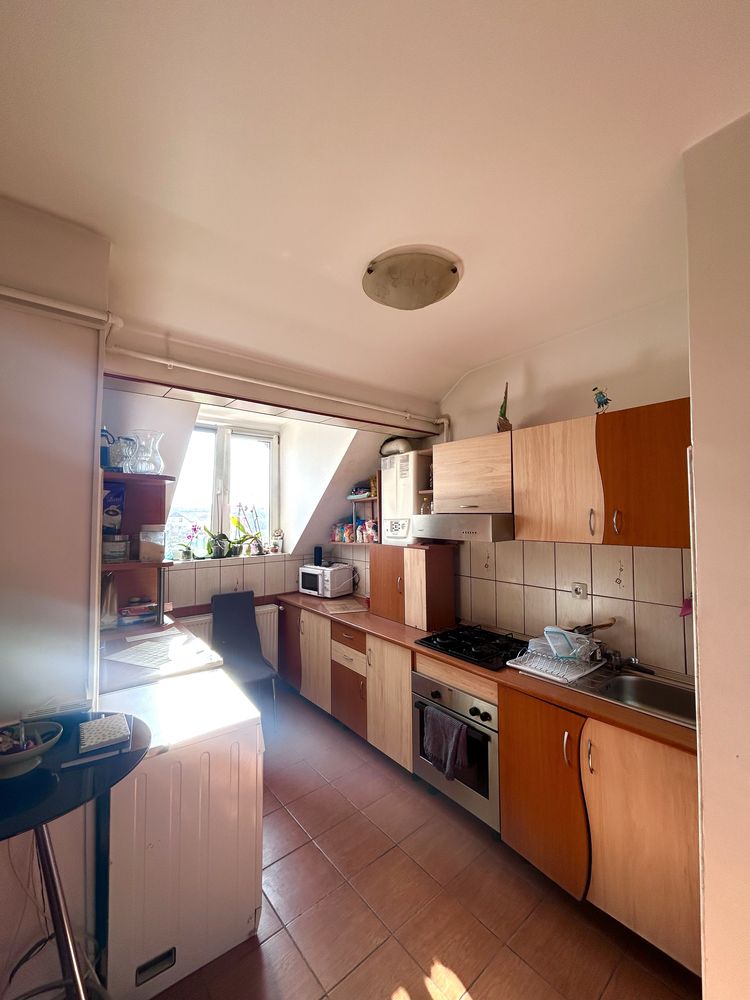Caut colegă de apartament