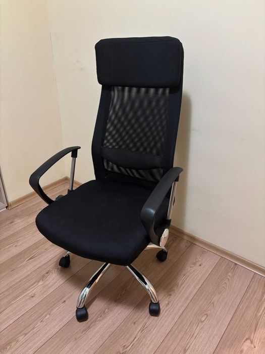 Въртящ се стол Kring Klaus