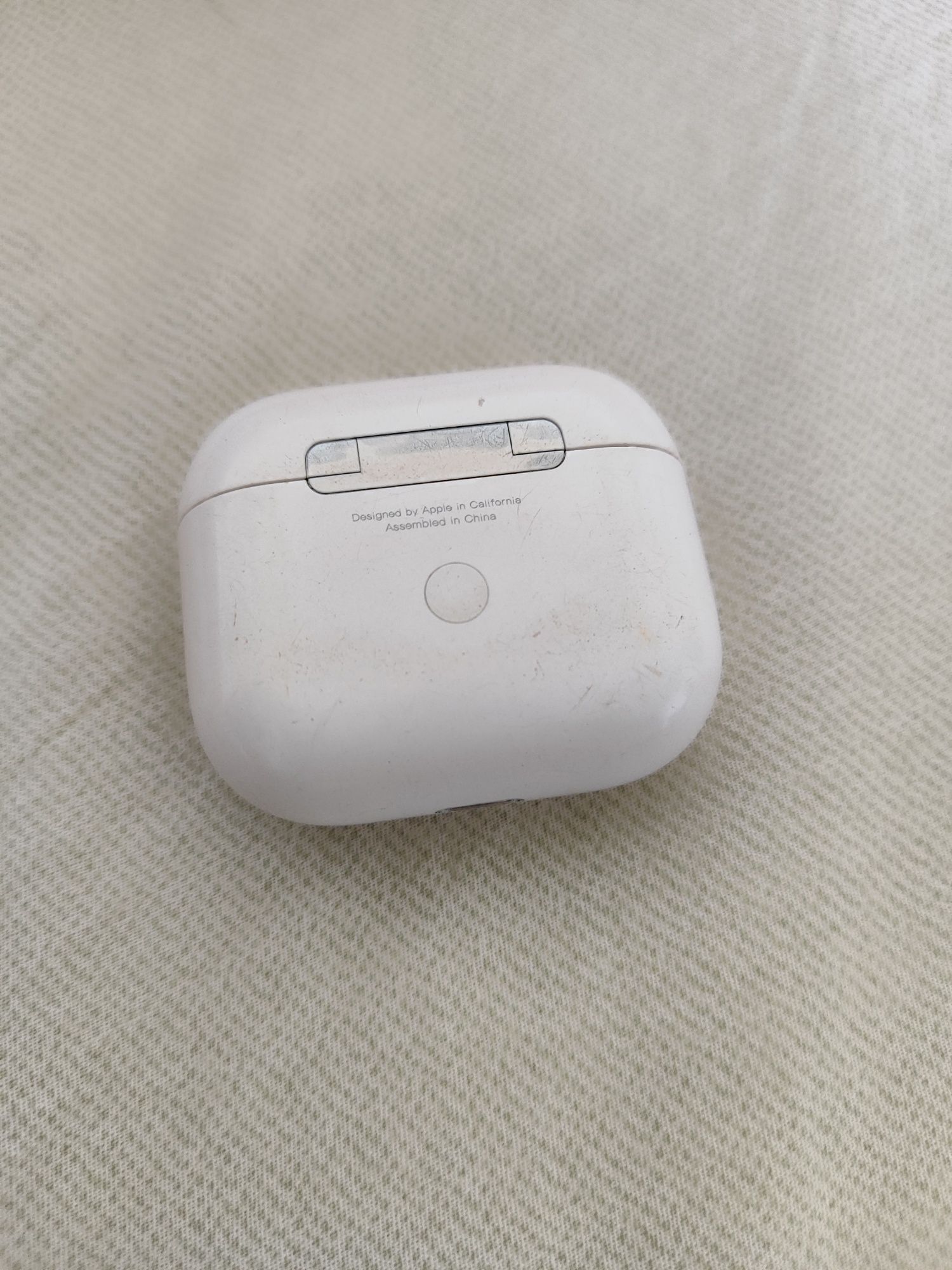 Продам apple airpods