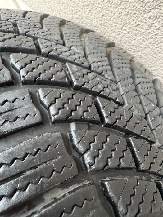 Джанти 17-ки с зимни гуми Bridgestone Blizzak LM-005