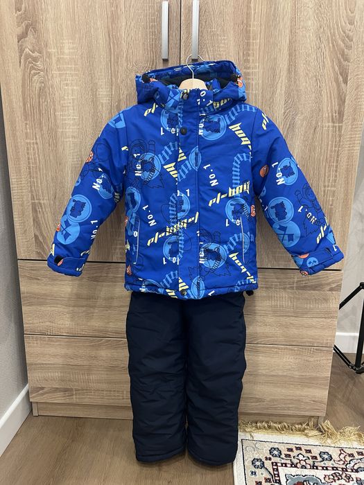 Продам зимнюю одежду на мальчика