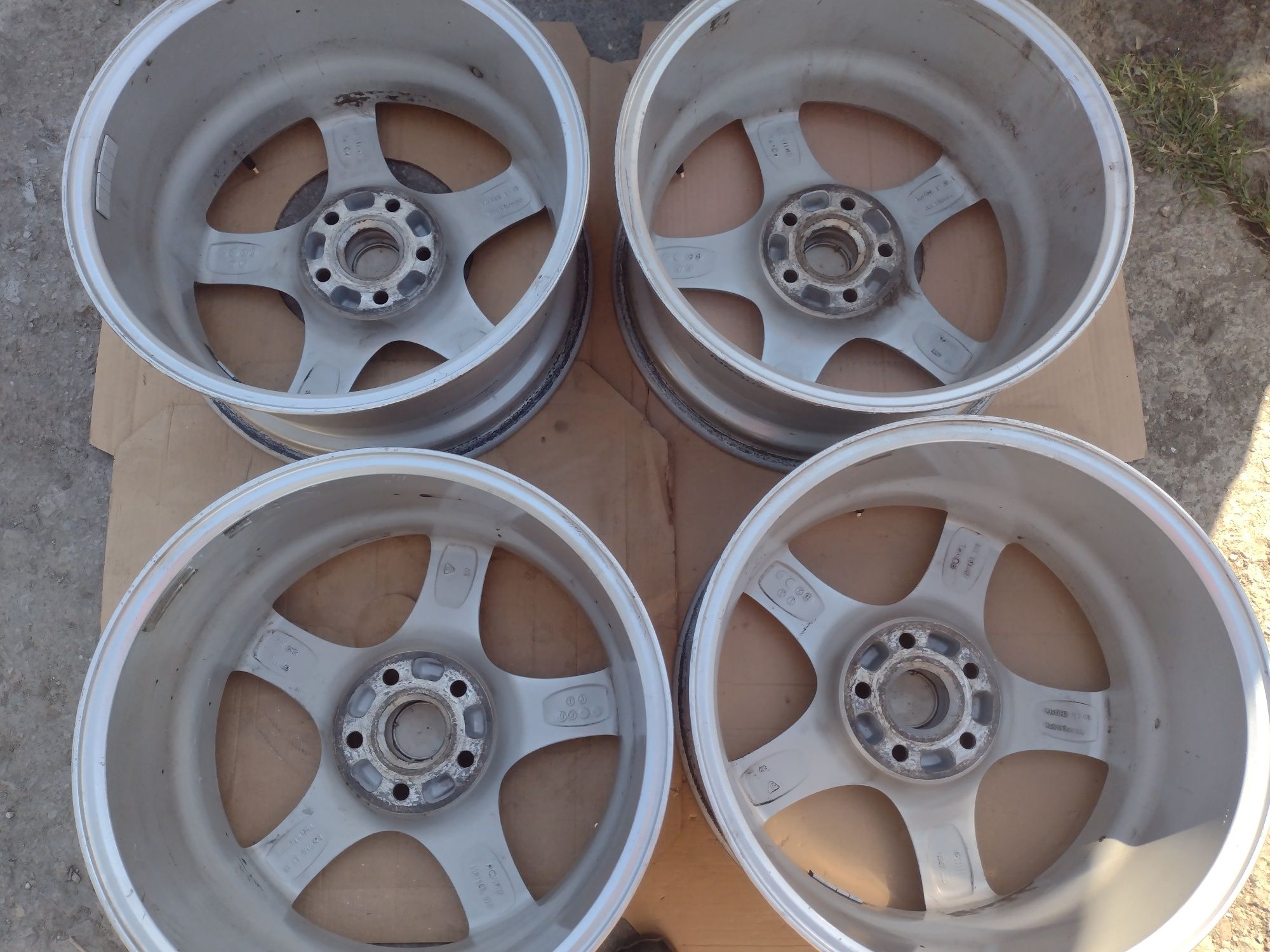 Топ състояние Ronal 17-5x112 ET48. 8j Audi A3 S3