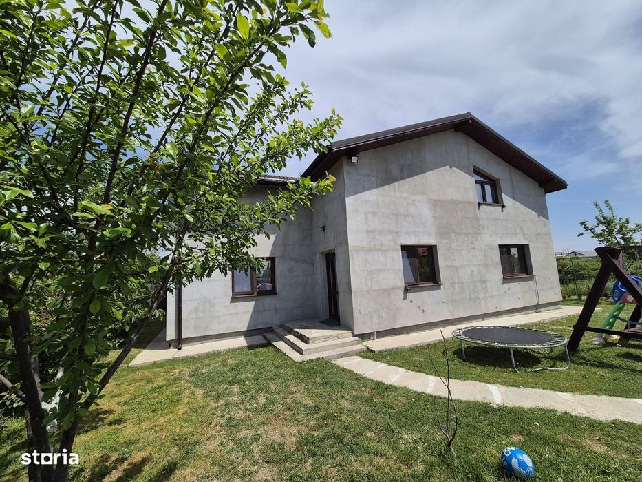 Mihailesti, vanzare vila P+M, 258mp, teren 912mp.