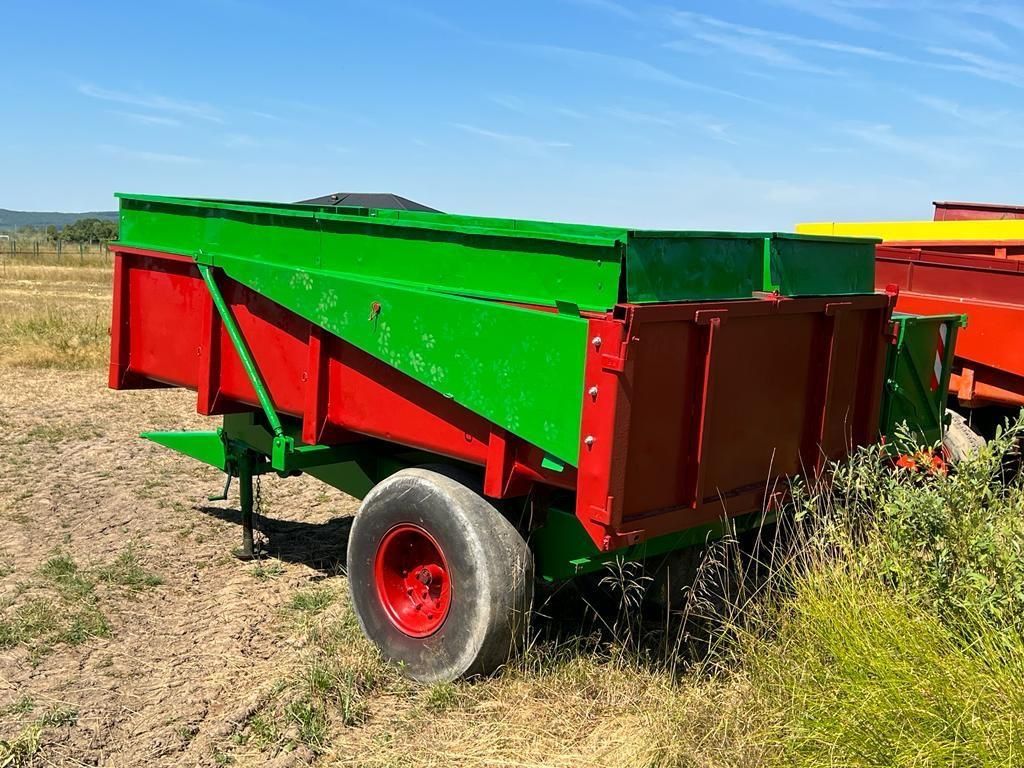 Remorca agricolă  basculabilă benăde 8 tone