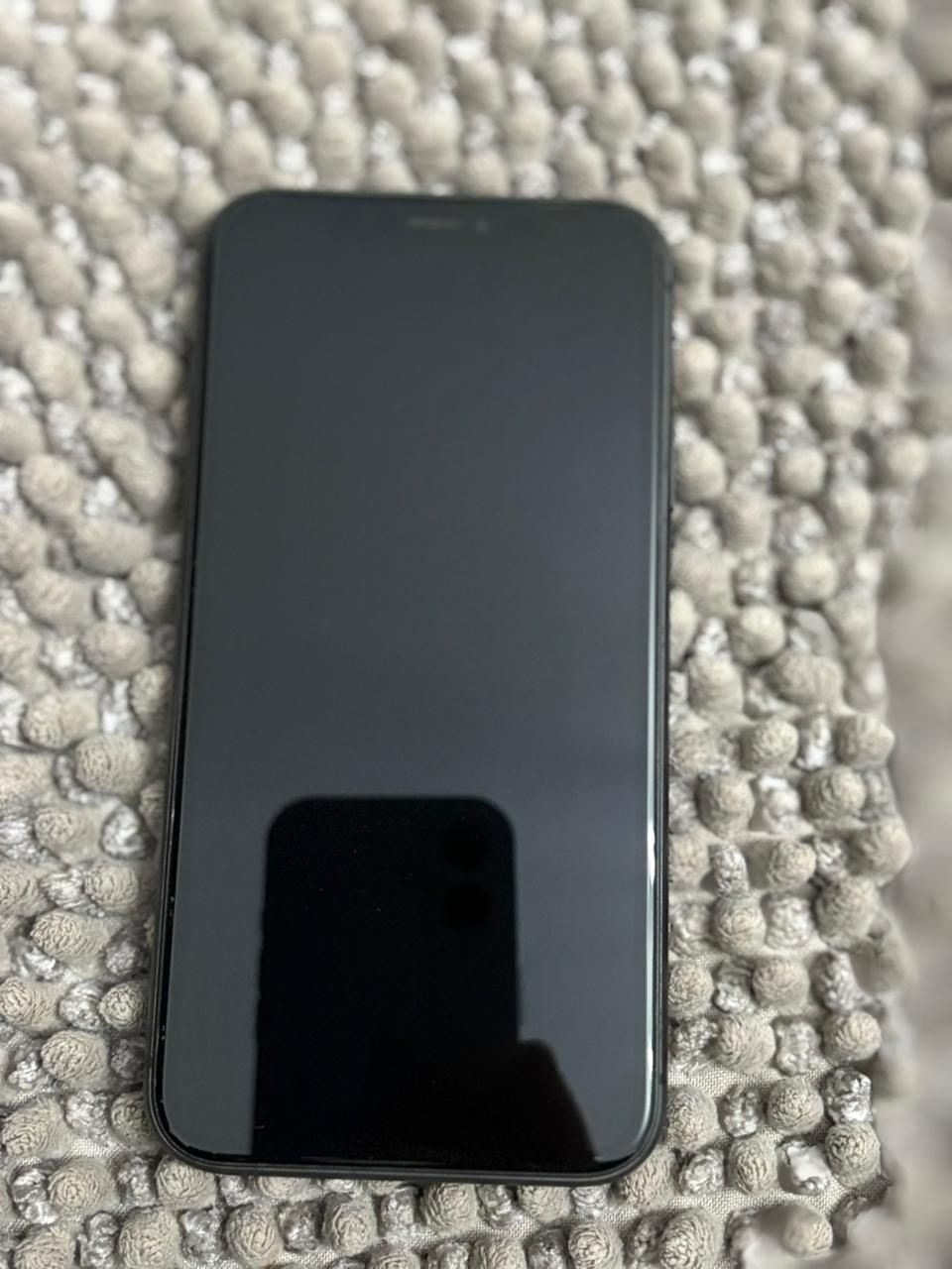 iPhone 11 черный