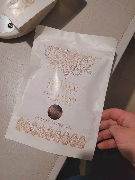 Vând vopsea biorita