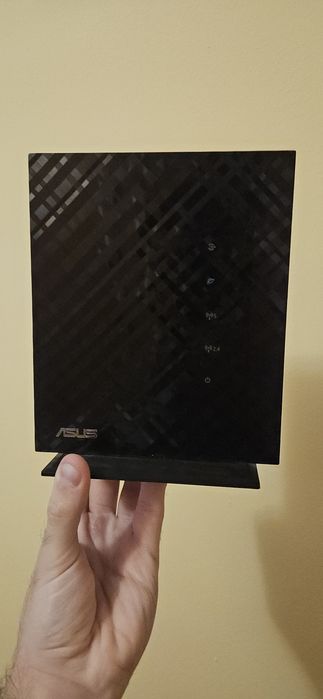 Router ASUS RT-N53 Dual-Band(2.4 si 5Ghz), merge perfect