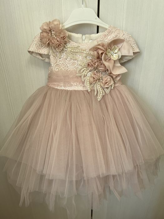 Платье на девочку