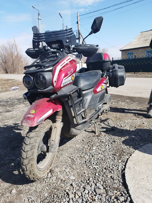 Продам скутер марка танк