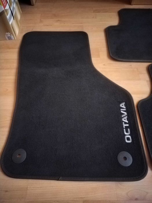 Нови стелки Шкода Октавия 3