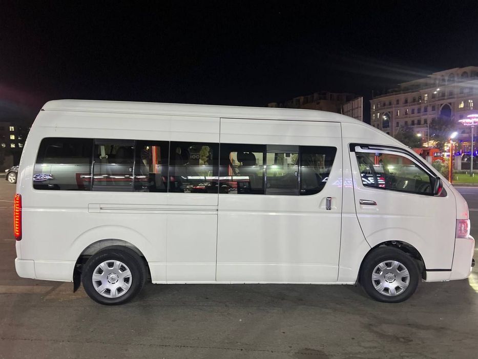 Срочно продается Тайота Хайс 2013 года