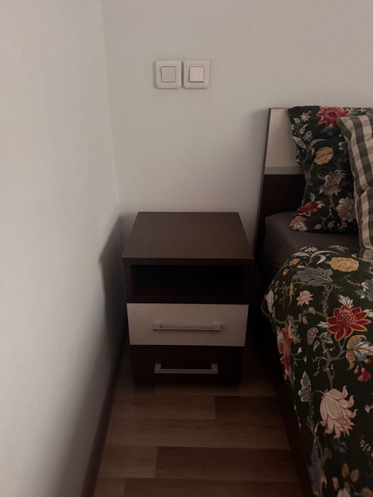 Dormitor Complet (pat, saltea & topper, noptiere, comoda si sifonier)