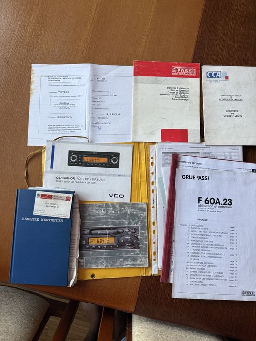 Mercedes atego cu macara fassi