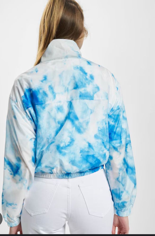 Vand geaca de primavara calvin klein