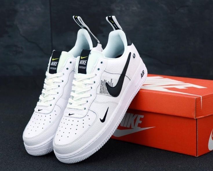Nike Air Force 1 — кроссовки для города , 36–45