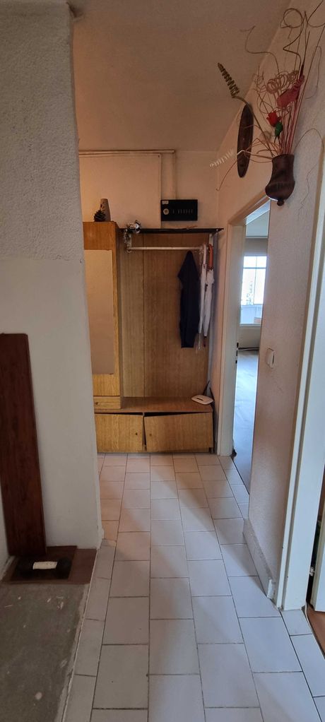 Продава се Двустаен апартамент в Разград, Абритус - 62 кв.м за 1259 €/кв.м - Снимка #18