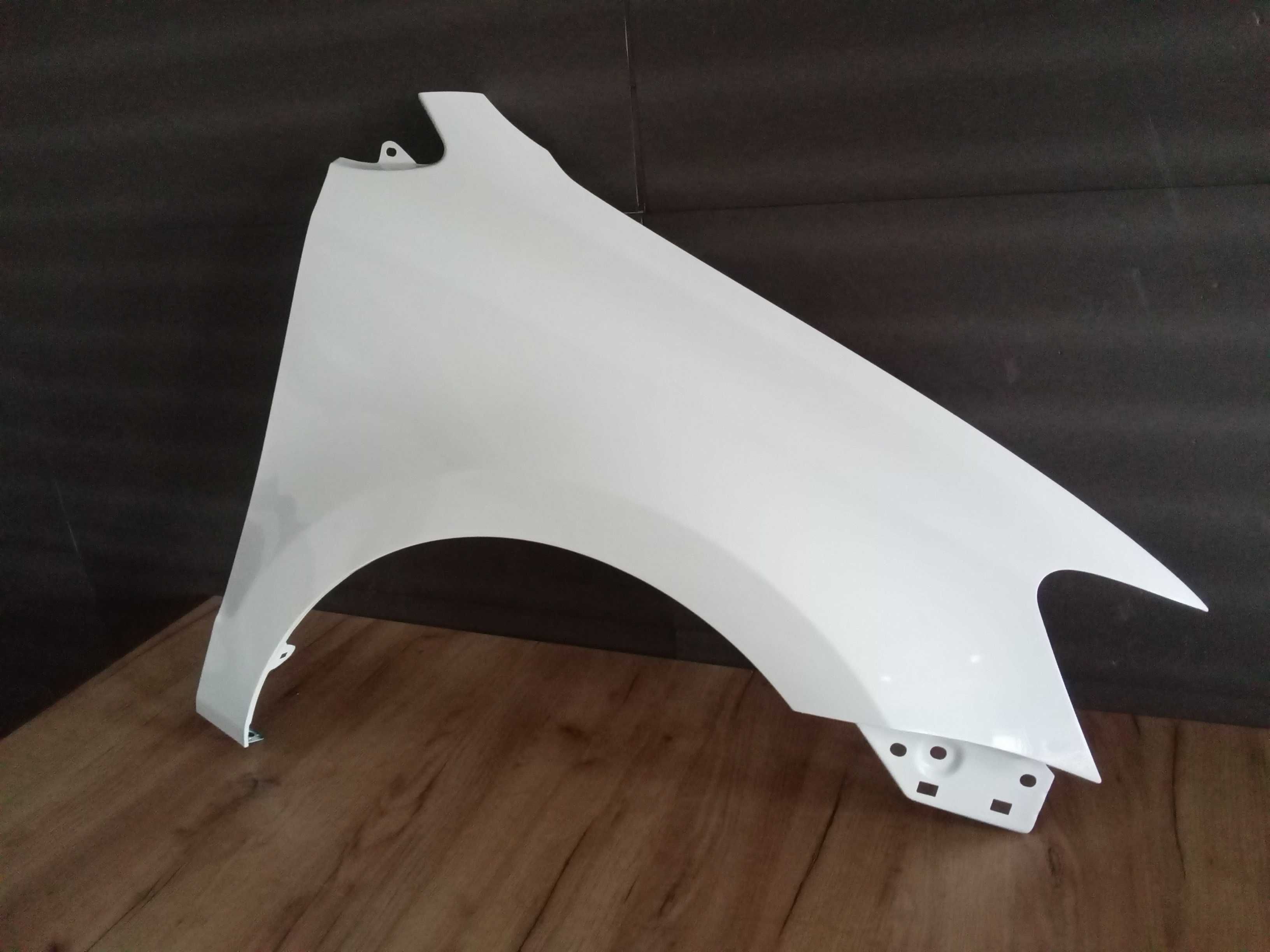Aripa fata VW Polo 6R 2009-2017+ Facelift Alb LC9A Stanga/Dreapta