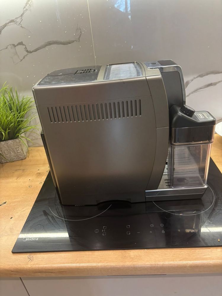 Кофемашина Delonghi plus