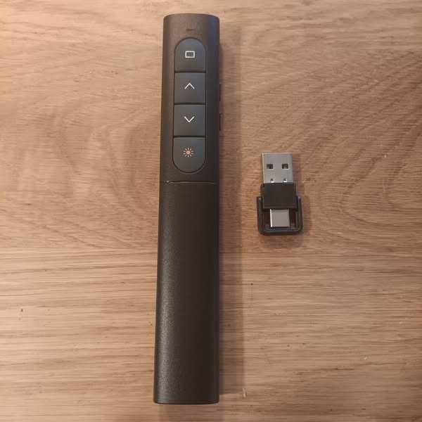 НОВО! Безжично USB/Type-C 2 в 1 дистанционно за презентации