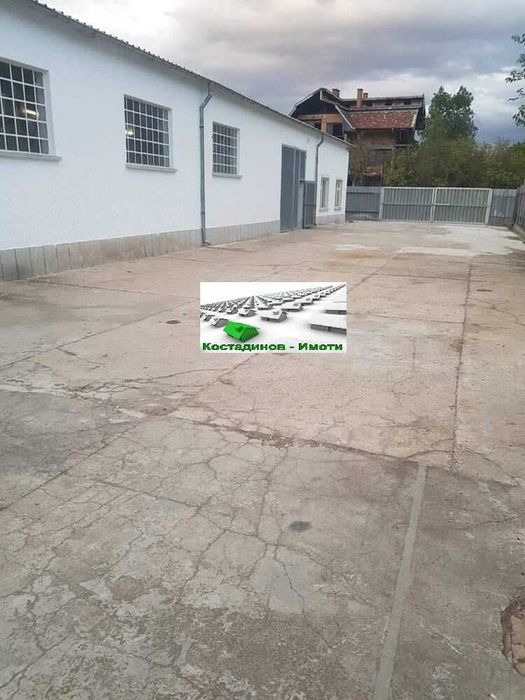 Дава се под наем Склад в с. Бенковски, Област Пловдив - 365 кв.м за 1200 € - Снимка #3