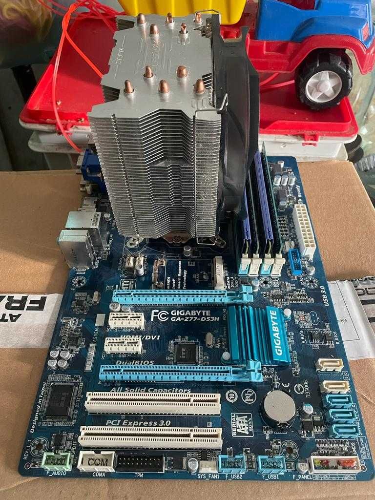 Kit Mobo 1155+i5 2500+16 gb ddr3