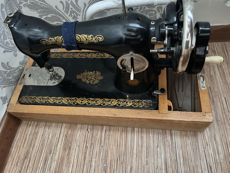 Швейная машинка рабочая