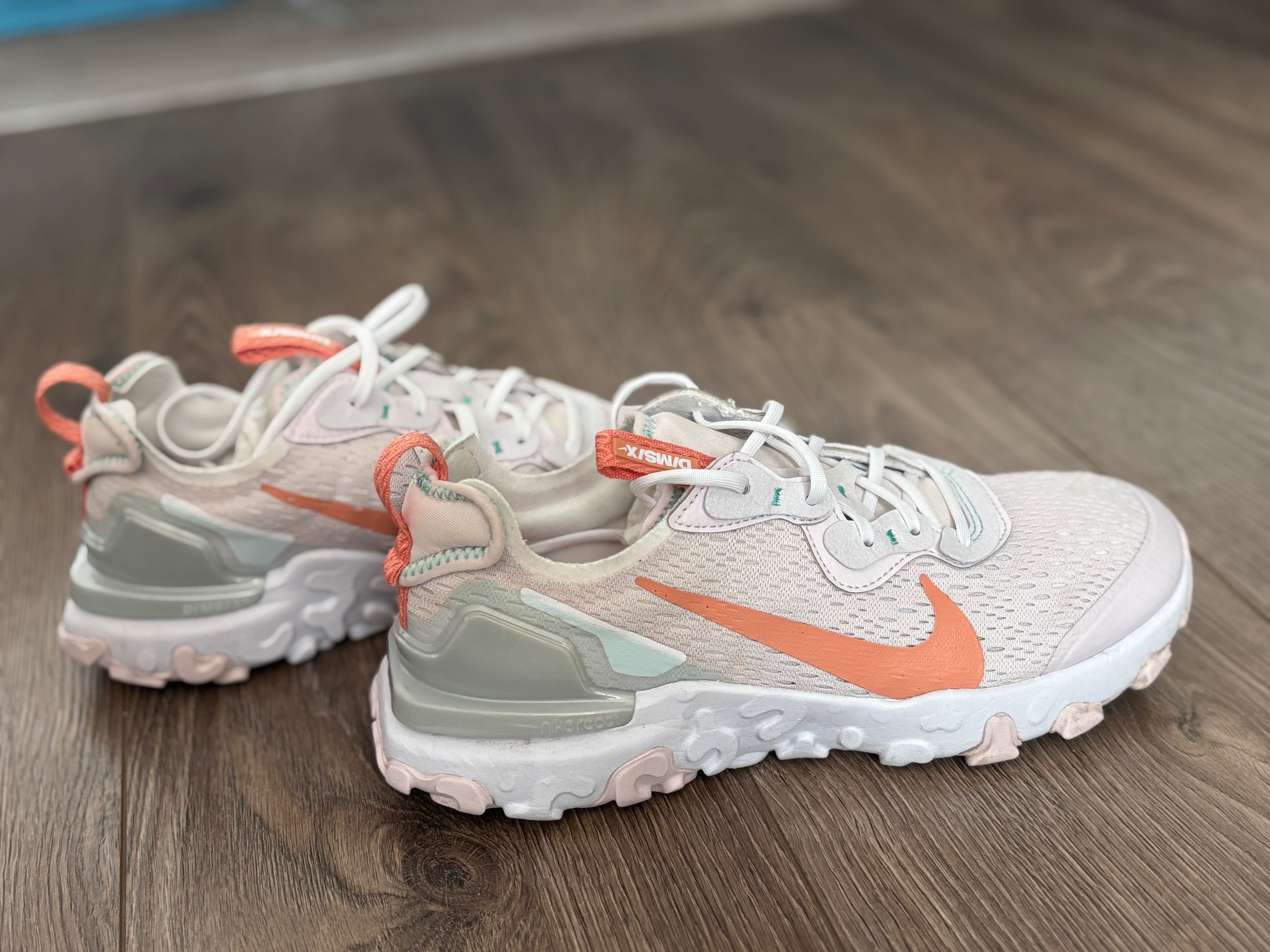 Дамски маратонки Nike React