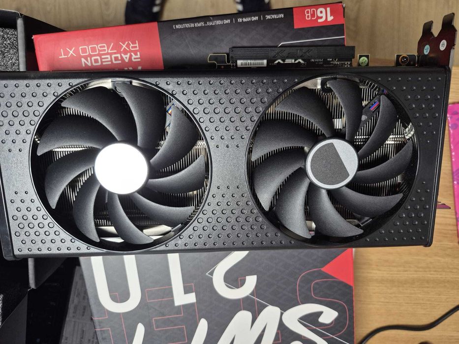 XFX RX 7600 XT 16 GB