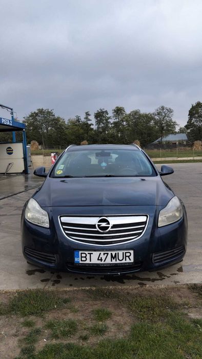Vând Opel insignia