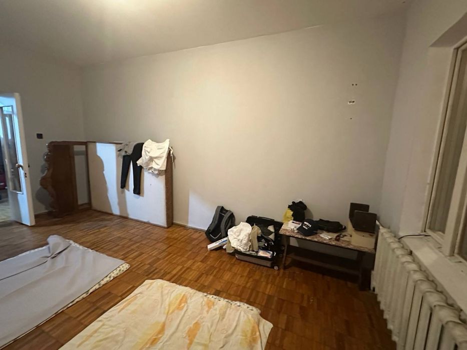 Продается 4х ком квартира. Куйлюк 5 массив 99м2. Без ремонта