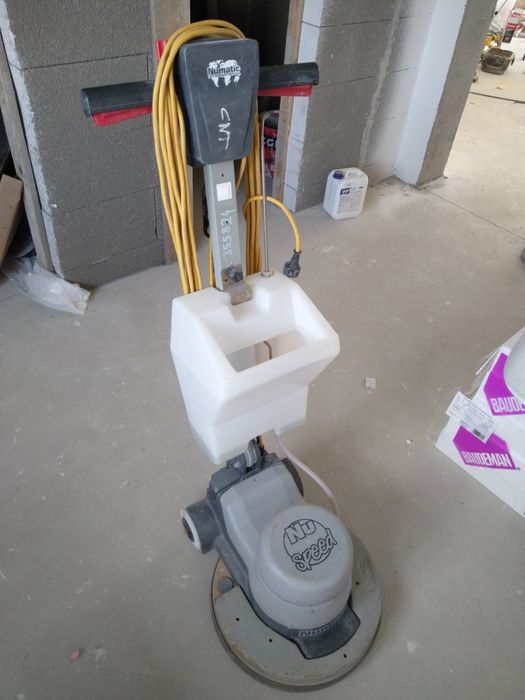 Monodisc profesional NUMATIC șlefuit parchet sau curățare pardoseli