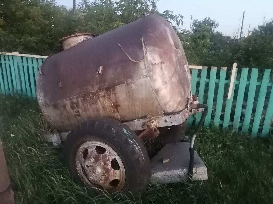 Бочка на колёсах 2.5куб