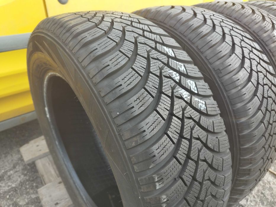 215/60/16 Falken Eurowinter 2017г 8мм 8+мм Проверени