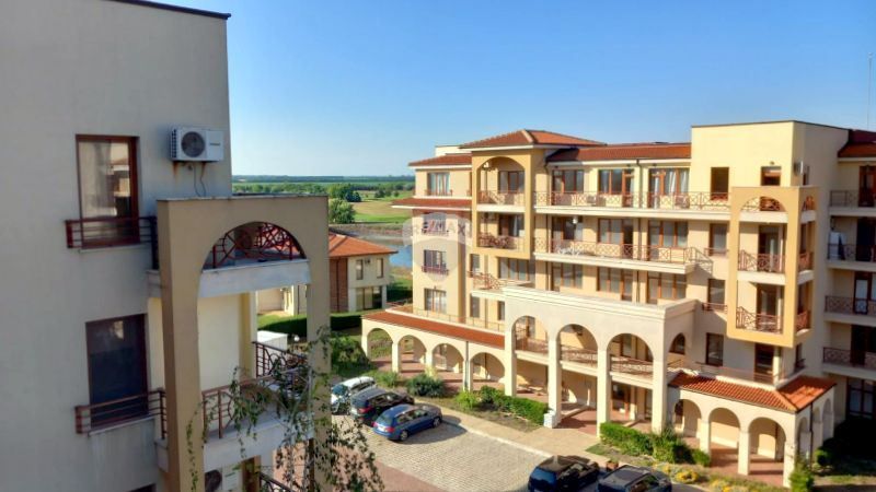 Продава се Двустаен апартамент в Балчик - 77 кв.м за 572 €/кв.м - Снимка #1