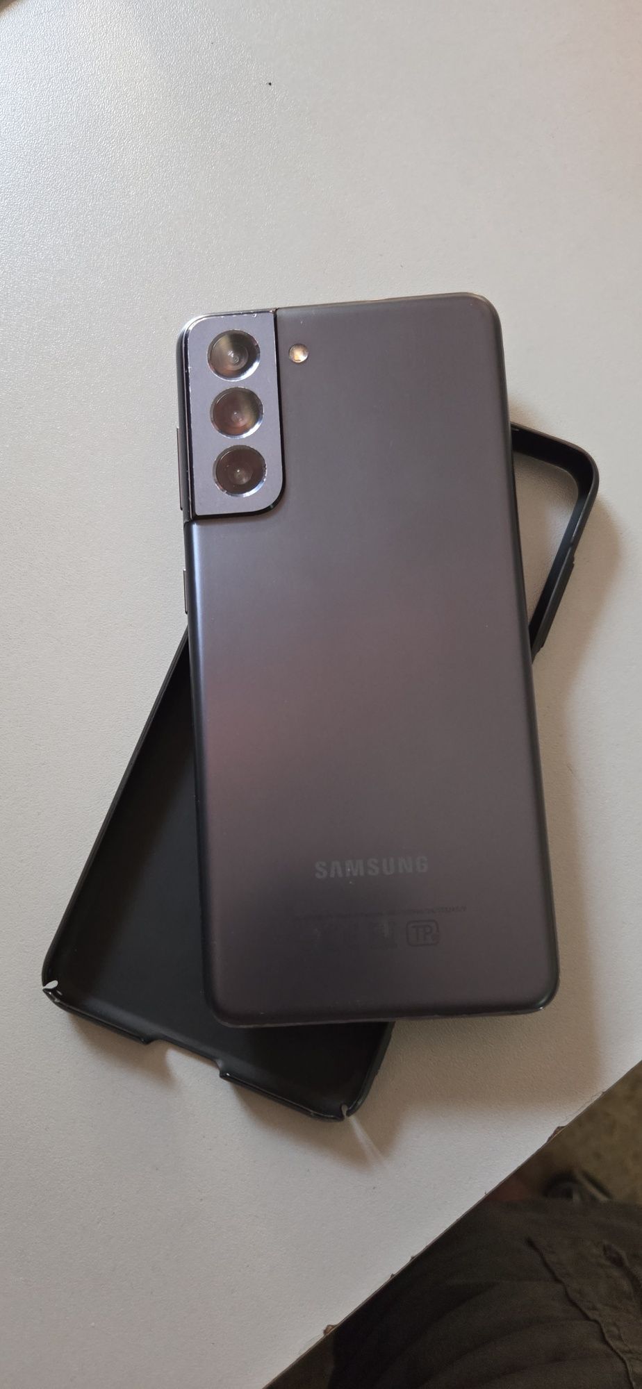 Продам Samsung s21
