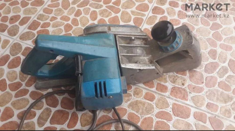 Продам рубанок электрический