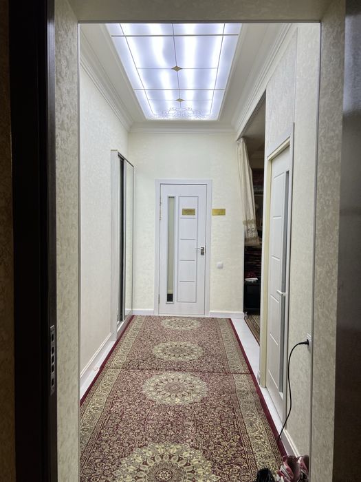 Замона туйхона рупарасида 1 этаж 90 квадрат 3 хона