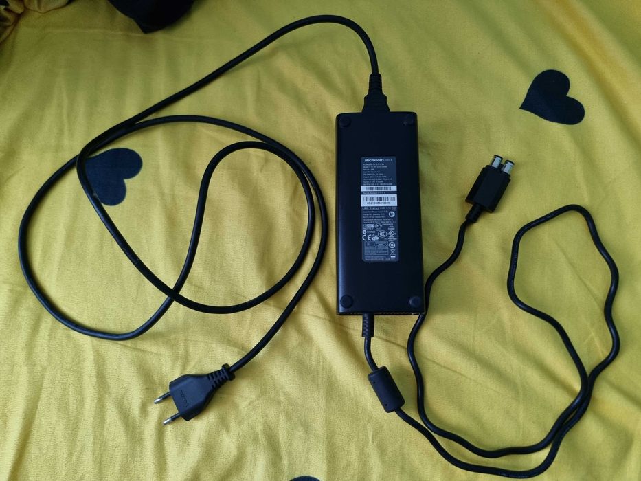 Alimentator/incarcator original Xbox 360 slim