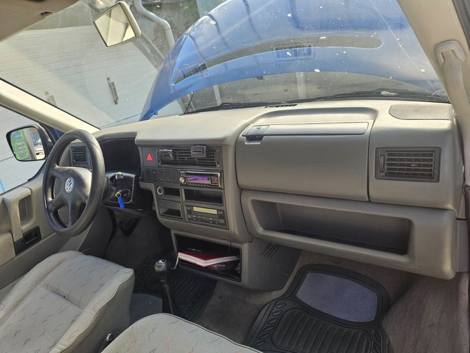 Volkswagen vw t4 caravelle 9 locurile 2.5 acv 102cp modelul lung