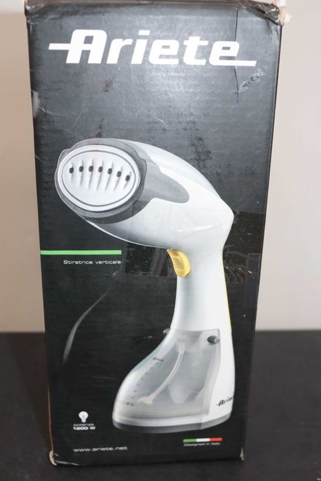 Вертикална парна ютия Ariete Stiratrice Verticale 1200W - ПРОМОЦИЯ!