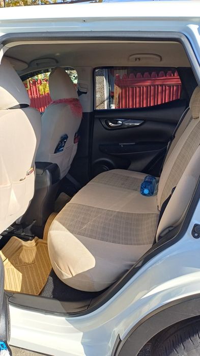 Nissan Qashqai 2017. Stare impecabilǎ, cutie manula, motor 1.5………….etc