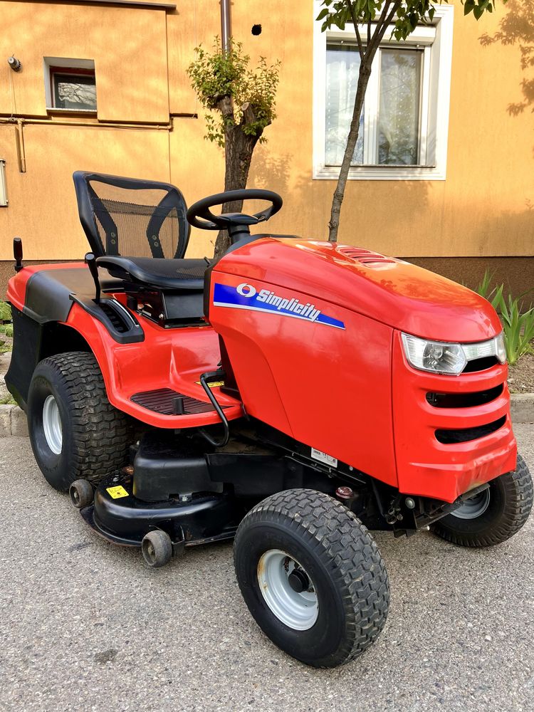 Tractoras de tuns iarba Simplicity American Robust Pro