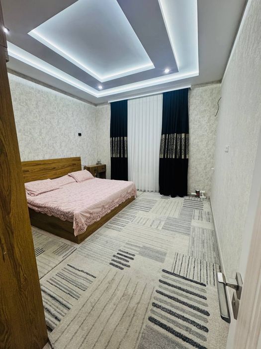 Kvartira sotiladi uchtepa rayon izza 6/1/0.5/3/  200m²