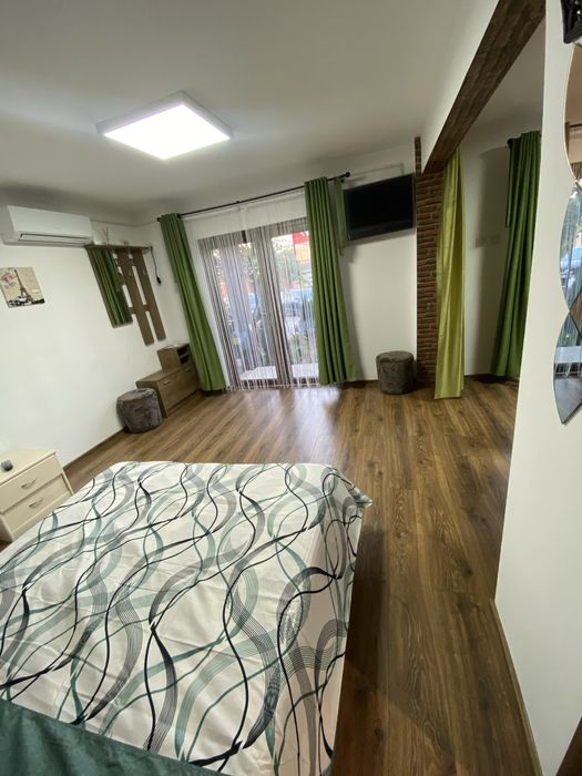 Apartament de vanzare/spatiu comercial