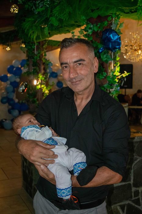 Fotograf - Botezuri, cununii, majorate, portrete, etc