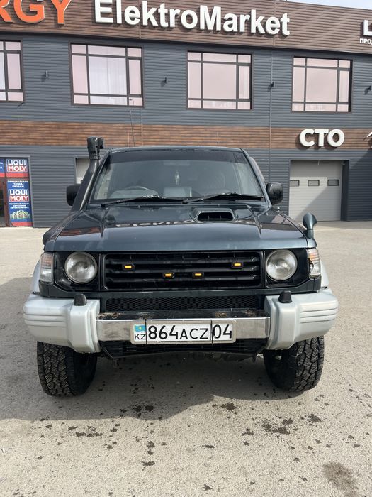 Продам паджеро дизельный 2,8 обьем