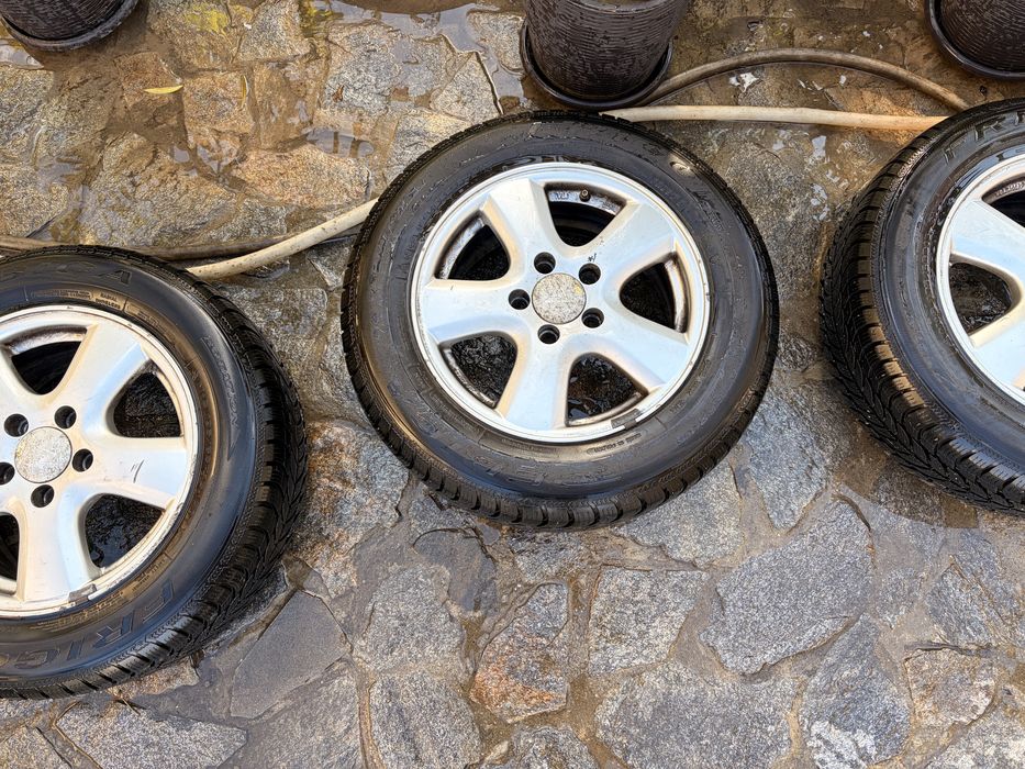 Jante vw R15 set cu cauciucuri de iarna 195/65/15